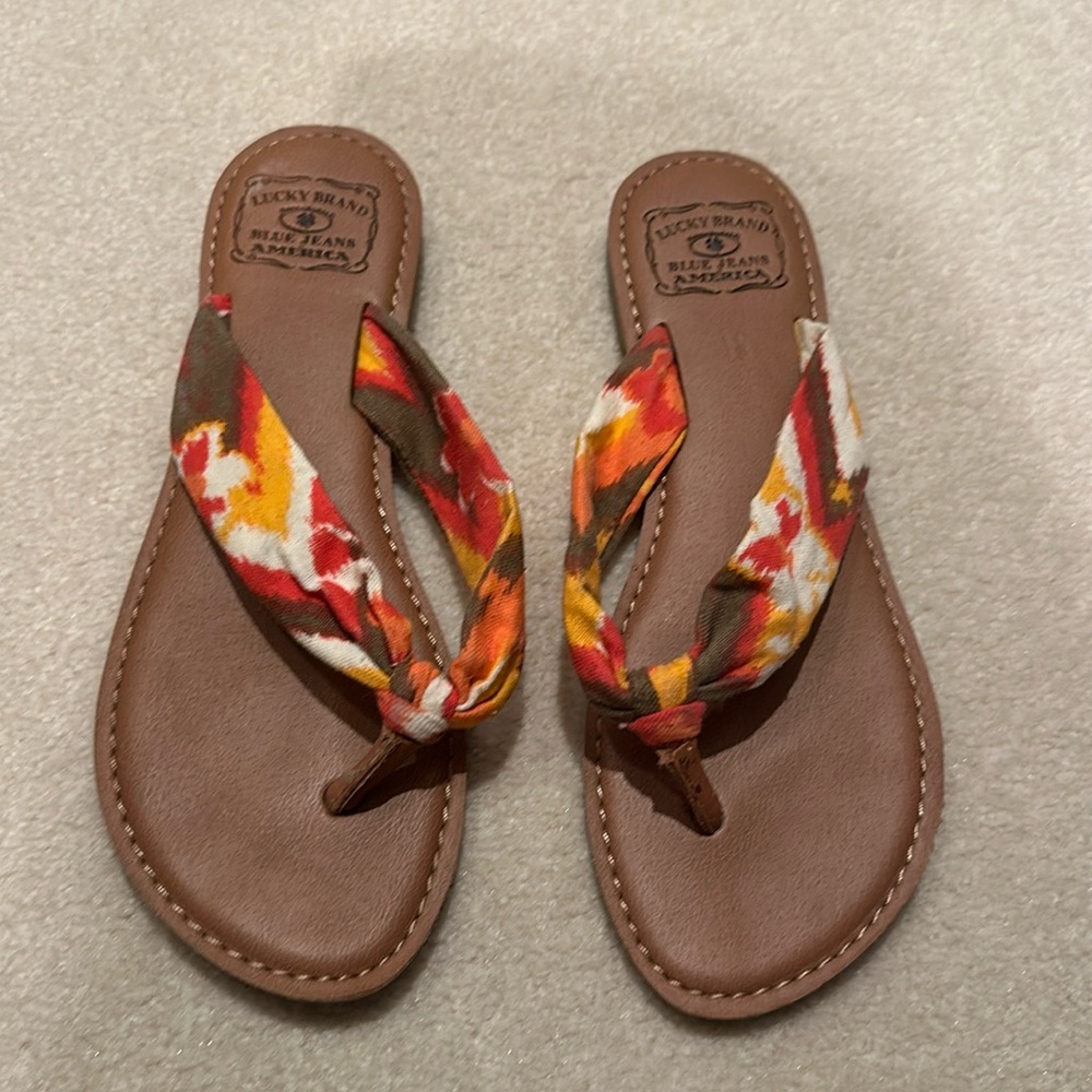 Lucky Brand Finola slip on thong sandals 9